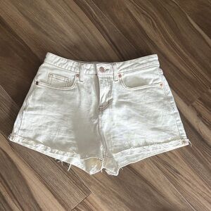 LIKE NEW Wild Fable High- Rise Cream Denim Shorts